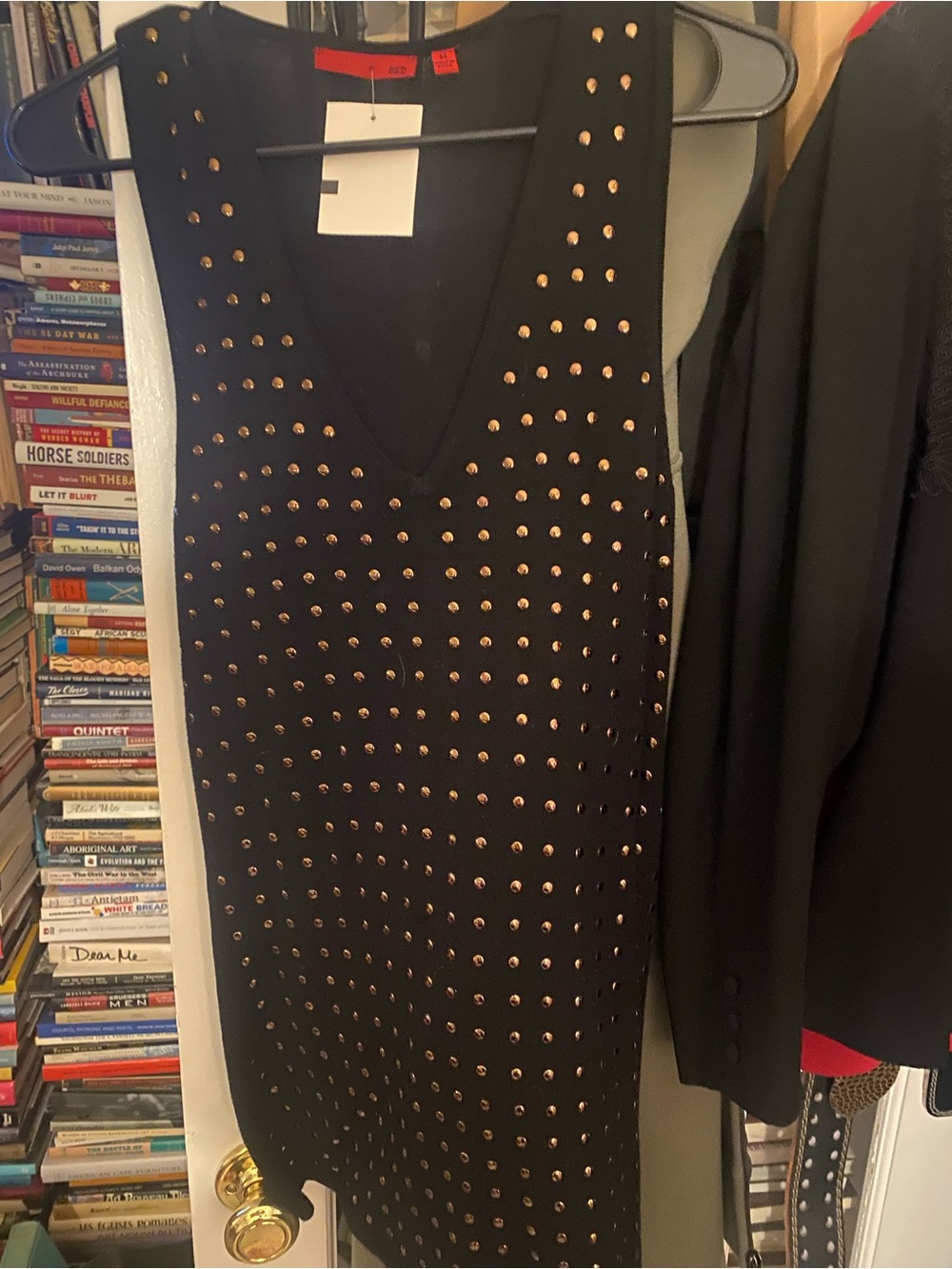 Black Studded V-Neck Sleeveless Top
